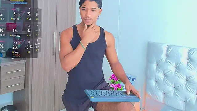 Snapshot of cassian_gold chatting on 07.22.26 cassian gold online show from 07.22.26