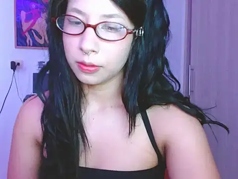 Snapshot of babyvavi chatting on 06.20.26 babyvavi online show from 06.20.26