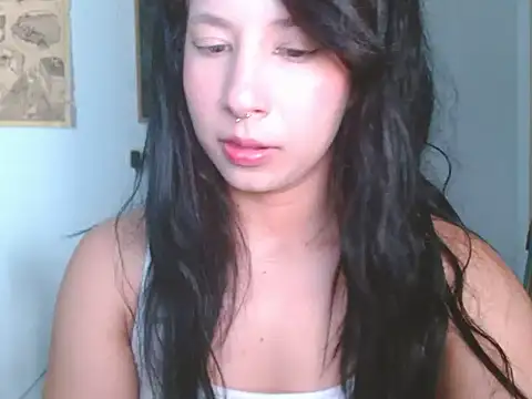 Snapshot of babyvavi chatting on 06.22.26 babyvavi online show from 06.22.26