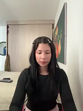 Snapshot of babyvavi chatting on 07.15.26 babyvavi online show from 07.15.26