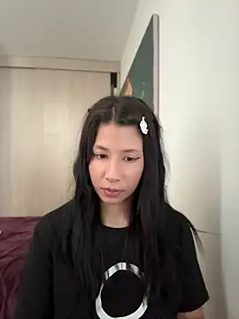 Snapshot of babyvavi chatting on 07.18.26 babyvavi online show from 07.18.26