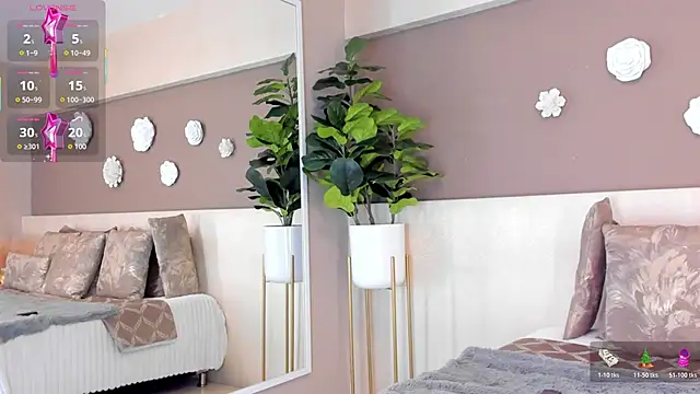 VictoriaShelby online show from 11.23.25