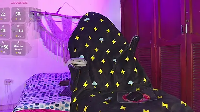 Snapshot of chloe_tgn chatting on 09.21.25 chloe tgn online show from 09.21.25