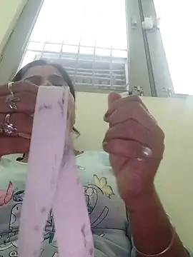 Hot-Pooja25 online show from 09.20.25