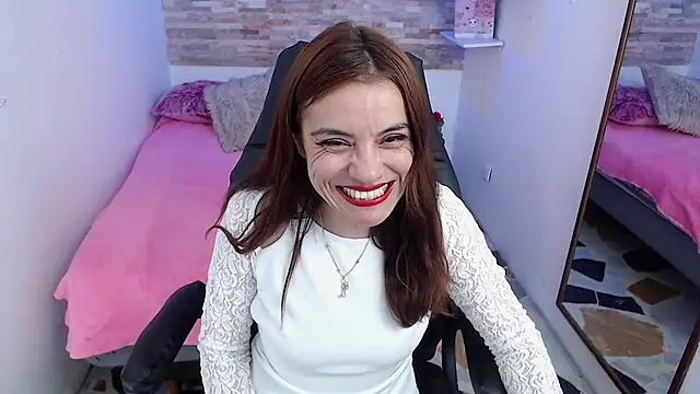 KendallWood  online show from 10.09.25