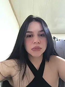 Snapshot of Daniela-rosee chatting on 05.23.26 Daniela-rosee online show from 05.23.26