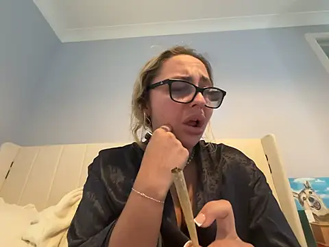 petitelucyXoxx online show from 06.11.26