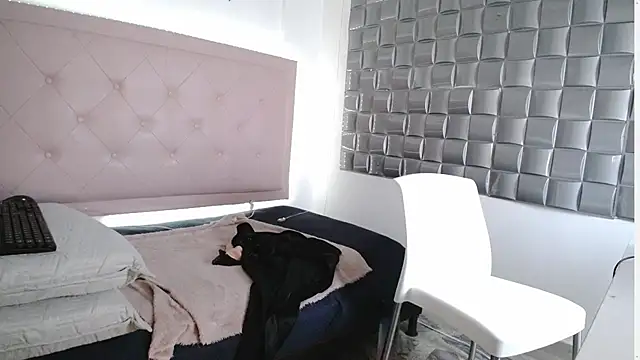 Dulce  Lovee online show from 10.07.25