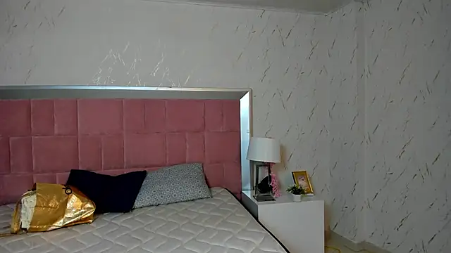 RobinBennett online show from 11.07.25