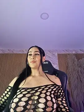 ashly moonn online show from 10.27.25