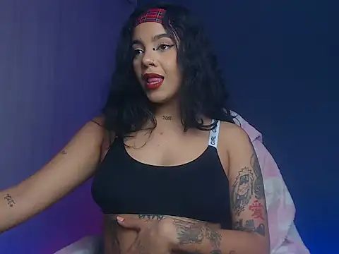 Snapshot of ObeyVal chatting on 09.15.25 ObeyVal online show from 09.15.25