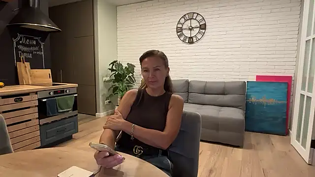 Snapshot of Avelinii chatting on 07.01.26 Avelinii online show from 07.01.26
