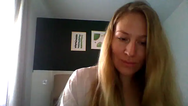 Snapshot of Krivya chatting on 06.30.26 Krivya online show from 06.30.26