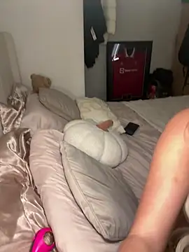 BlondeBetty online show from 03.06.26