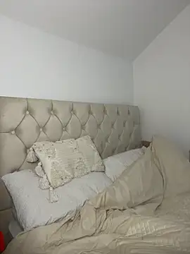 SexySaraxxoo online show from 09.23.25