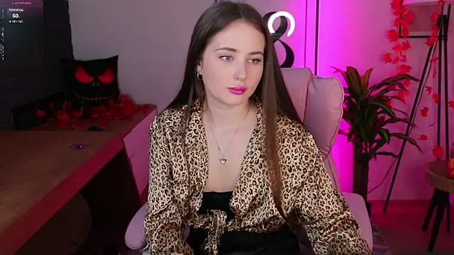 Sweet  Amily online show from 10.28.25