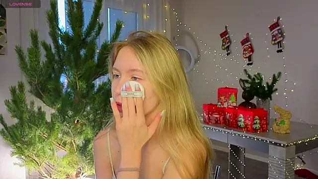 Succubelle online show from 12.20.25