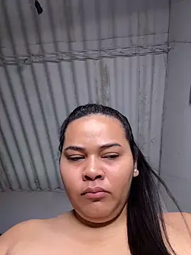 Snapshot of Yasmine__Hayat chatting on 02.13.26 Yasmine Hayat online show from 02.13.26