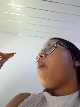 susan mooree online show from 11.21.25