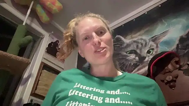 Snapshot of bubblytempest chatting on 09.29.25 bubblytempest online show from 09.29.25