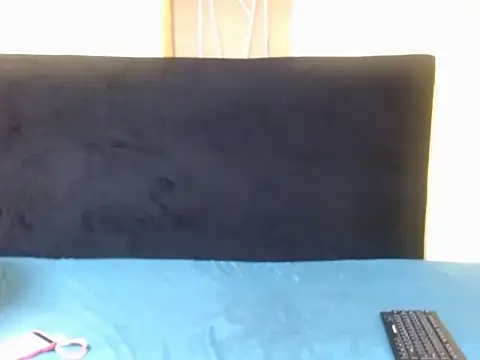 Freaky-Nicky18 online show from 11.26.25