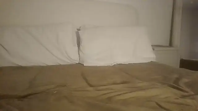 Snapshot of RenRoseXXX chatting on 11.07.25 RenRoseXXX online show from 11.07.25