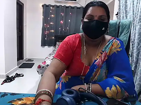 Snapshot of Nisha-telugu chatting on 06.19.26 Nisha-telugu online show from 06.19.26