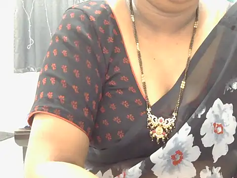 Snapshot of Nisha-telugu chatting on 06.20.26 Nisha-telugu online show from 06.20.26