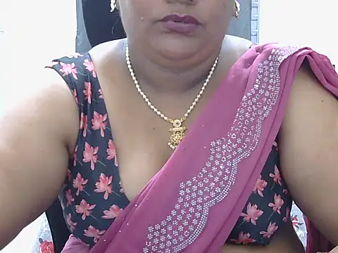 Snapshot of Nisha-telugu chatting on 07.18.26 Nisha-telugu online show from 07.18.26