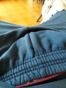 Snapshot of RoddieX chatting on 10.02.25 RoddieX online show from 10.02.25