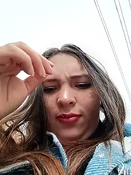 Snapshot of Lunna_azul chatting on 09.27.25 Lunna azul online show from 09.27.25