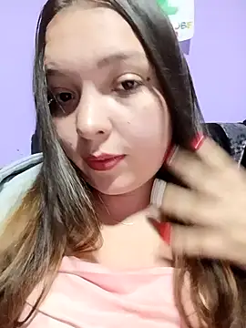 Snapshot of Lunna_azul chatting on 10.14.25 Lunna azul online show from 10.14.25
