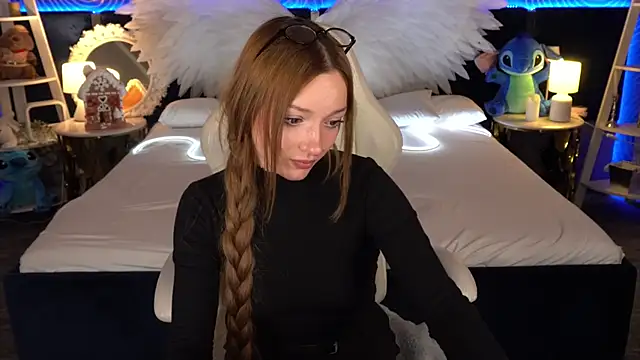 FoxyMayy online show from 12.04.25