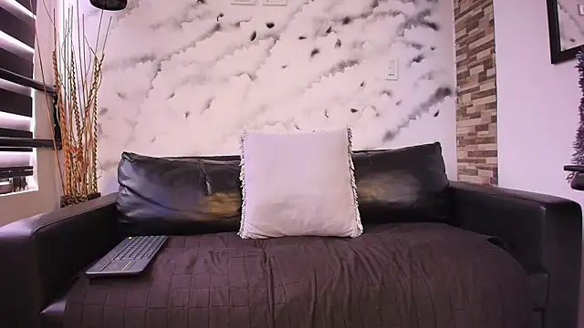 Axel Moon S online show from 11.03.25