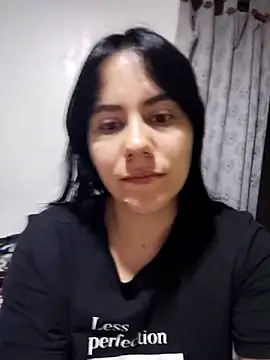 Snapshot of valen-sexx chatting on 12.23.25 valen-sexx online show from 12.23.25