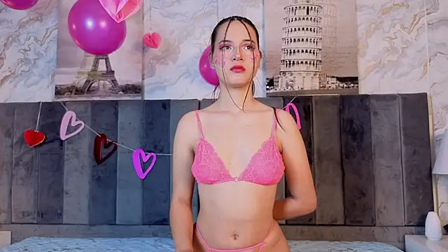 Lunabellee  online show from 02.14.26