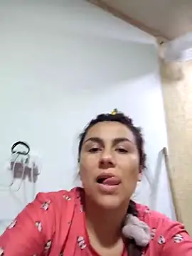 vanessa-titisM online show from 04.16.26