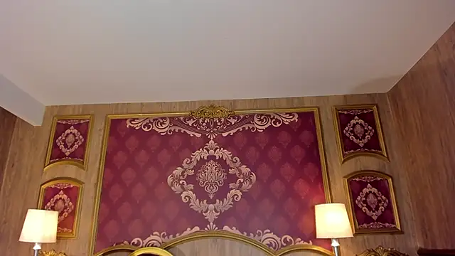 Helenstanford online show from 09.24.25