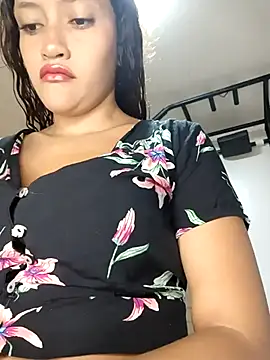 ArielBlossom    online show from 02.02.26