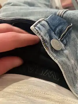 Milike 93 online show from 02.22.26