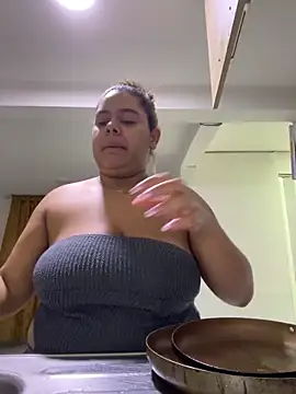 Snapshot of Anabelle_00_ chatting on 05.17.26 Anabelle 00 online show from 05.17.26
