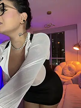 GabyMejiaa online show from 04.04.26