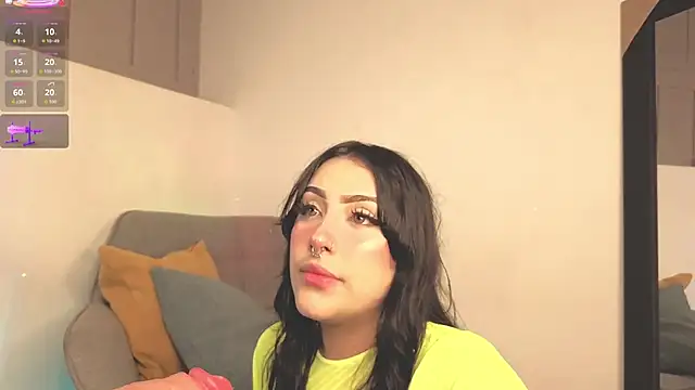 Snapshot of ashlynnlowe_ chatting on 10.15.25 ashlynnlowe  online show from 10.15.25