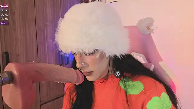 ashlynnlowe  online show from 07.13.26