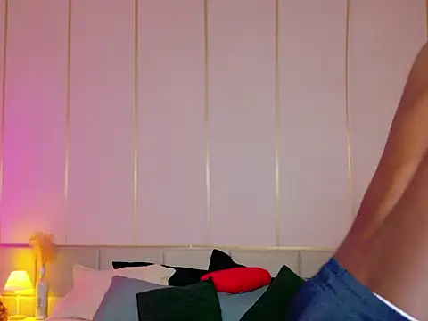 Snapshot of SoHighAngel chatting on 03.15.26 SoHighAngel online show from 03.15.26