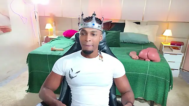 Snapshot of SoHighAngel chatting on 04.07.26 SoHighAngel online show from 04.07.26