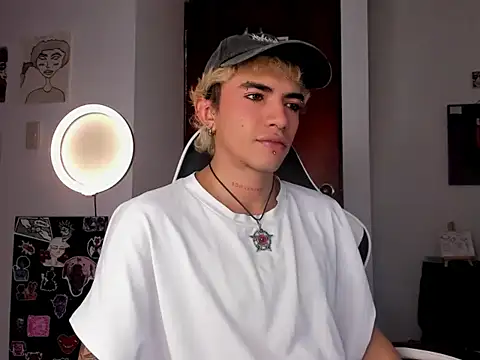 guynextdo0r online show from 10.09.25