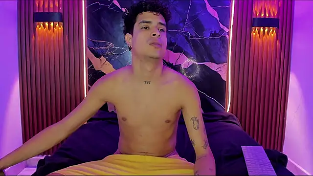 Lucky boys  X online show from 04.13.26