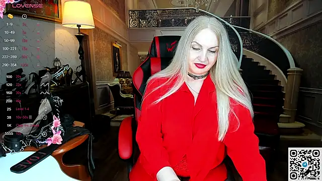 Nina Devillle online show from 04.07.26