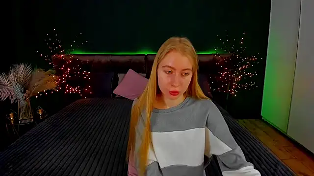 Alina Blonde online show from 09.27.25